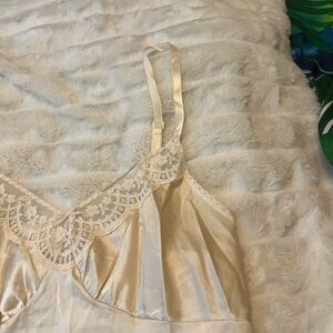 VTG Luvable Womens 34 Bust Champagne Cream Nylon Lingerie Night Camisole Top